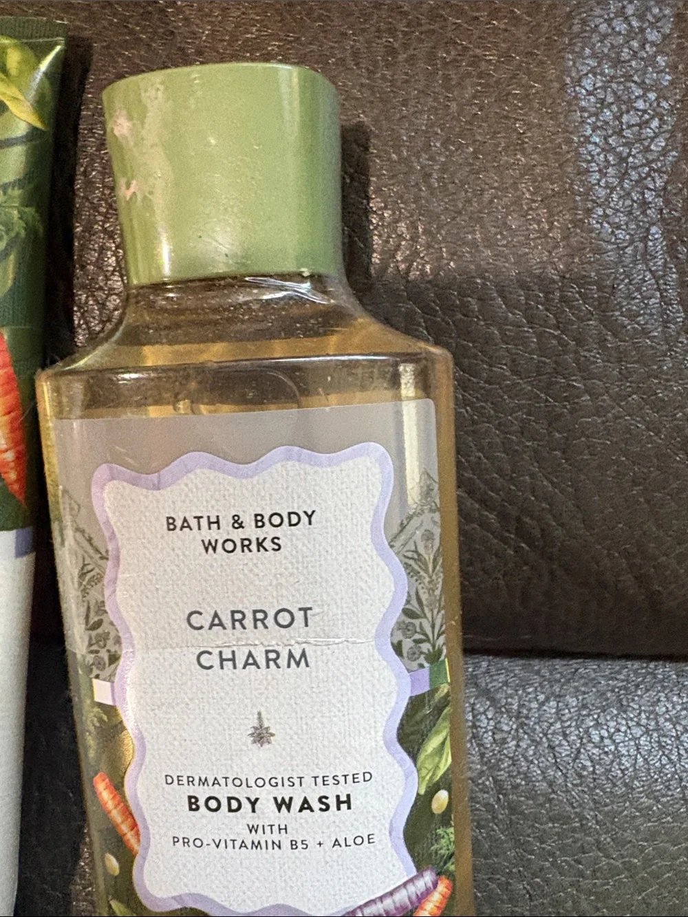 Bath and body works cream and shower gel set in carrot charm